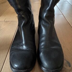 VIA SPIGA Black Leather Buckle Boots